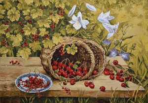 Картина гобелен "Красная ягода" в одинарной багетной раме. Размер гобелена 75х53 см.