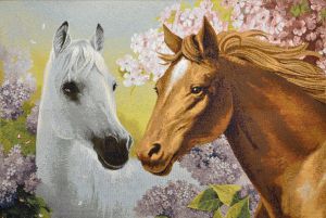 Картина гобелен "Пара лошадей" в одинарной багетной раме. Размер гобелена 54х35 см.
