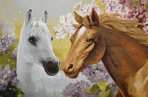Картина гобелен "Пара лошадей" в одинарной багетной раме. Размер гобелена 73х50 см.