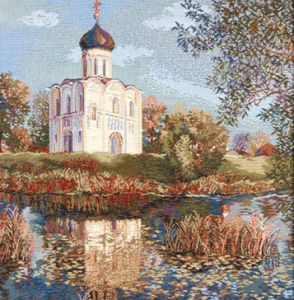 Картина гобелен "Церковь Покрова на Нерли" в одинарной багетной раме. Размер гобелена 54х54 см.