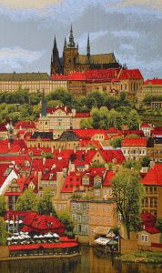 Картина гобелен "Прага 2" в двойной багетной раме. Размер гобелена 35х59 см.